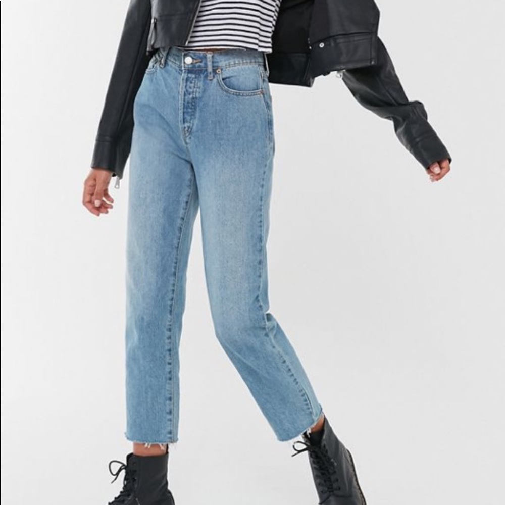 BDG High-Waisted Slim Straight Jeans - Light Wash